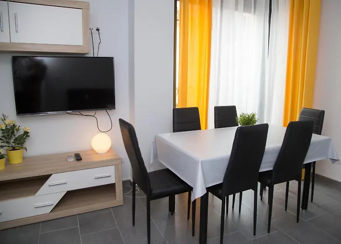 La Plazuela Apartamento Banos De Montemayor